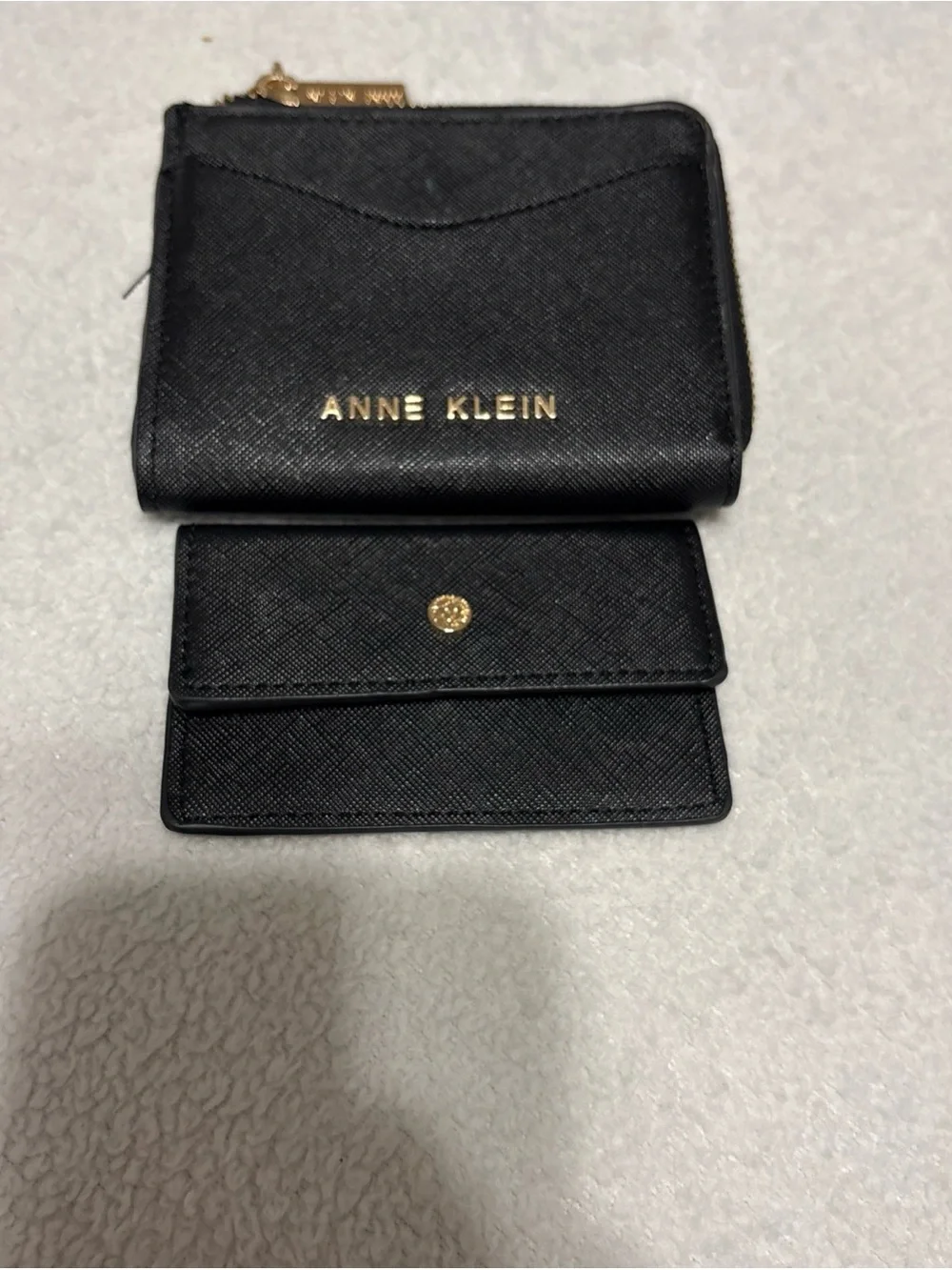 Anne Klein compact anne